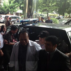 Tiba di Pengadilan Tipikor, Irjen Djoko Tebar Senyuman