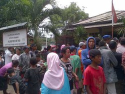  Protes Normalisasi Waduk Pluit, Warga Duduki Pospol & Ancam Demo Rumah Ahok