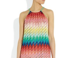 Ragam Fashion Items yang Stylish untuk ke Pantai