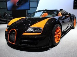 Mengintip Mobil Atap Terbuka Tercepat di Dunia