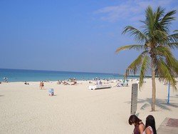 Hore! Hari Khusus Wanita di Pantai Dubai Ditambah