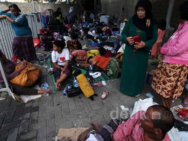 Korban Kebakaran Kebon Sirih Mengungsi