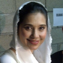 Resep Kompak Ayu Azhari dengan Anak-anak