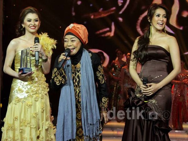 Mpok Nori Tetap Semangat
