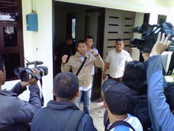 Jaksa Kepung Rumah Susno di Dago, Eksekusi Tegang & Ada Perdebatan