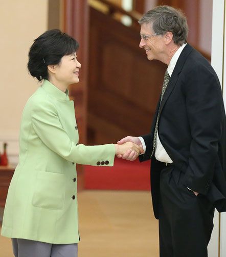 Bill Gates Sowan ke Presiden Korsel & Samsung