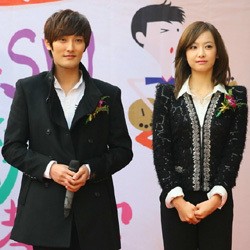 Kangta Sempat Ingin Kencani Victoria f(x)