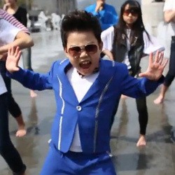 Gemes! Little Psy Hwang Min Woo Parodikan Video Klip Psy Gentleman