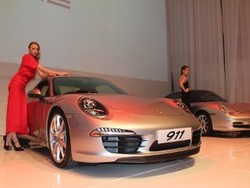 Nyicil Porsche? Bank Ini Sediakan Kreditnya