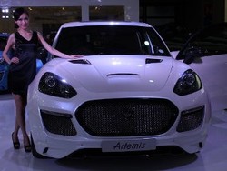 SUV Ini Bisa Berlari Hingga 290 Km/Jam