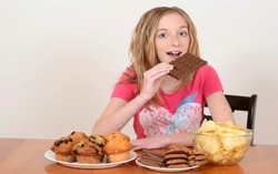 Anak yang Sering Dipaksa Habiskan Makanan Bisa Alami Kegemukan