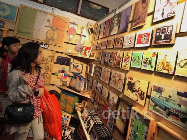 Mau Cetak Foto di Kayu?