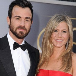 Jennifer Aniston & Justin Theroux Tunda Pernikahan
