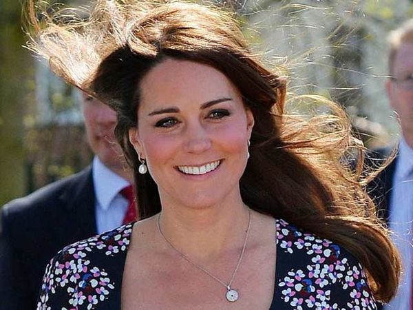 Senyum Manis Kate Middleton