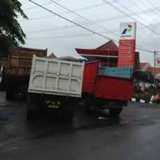 SPBU di Pasuruan Dipenuhi Antrean Kendaraan