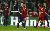 Lionel Messi tampak kecewa dengan hasil tersebut. Dalam catatan Opta, ini adalah pertama kalinya Barca kebobolan empat gol di Liga Champions sejak tahun 2005. Reuters/Michael Dalder.