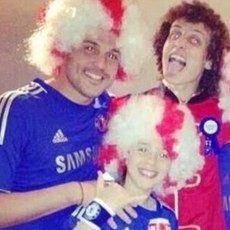 Kenakan Jersey Chelsea, Julio Cesar Minta Maaf