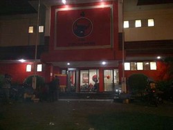 TNI Janji Sanksi Tegas Oknum yang Rusuh di DPP PDIP