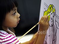 Bangun Imajinasi Anak dengan Melatih Menggambar