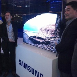 Smart TV Samsung Makin Pintar dengan Empat Otak