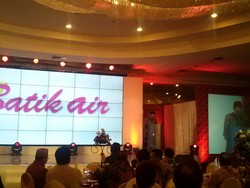 Bos Lion akan Manjakan Penumpang Batik Air Bebas Telepon & Internetan