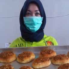 Napi Rutan Medaeng Mampu Produksi 200 Biji Roti