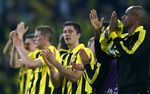 Lewandowski Bawa Dortmund Kalahkan Madrid