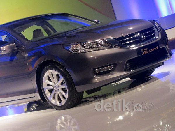 All New Honda Accord Meluncur