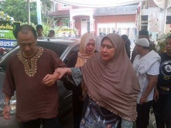 Pesan Uje kepada Ibu: Jeffry Sudah Jatuh Tempo Nih