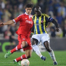 Fenerbahce Tundukkan Benfica 1-0