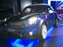 MINI Paceman untuk Orang yang Suka Desain Unik