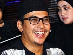 Seperti Apa Motor yang Dikendarai Uje?