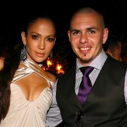 Jennifer Lopez Ketagihan Duet Bareng Pitbull