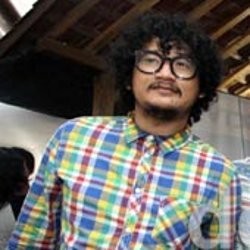 Isa Bajaj Shock Uje Meninggal Karena Kecelakaan Moge