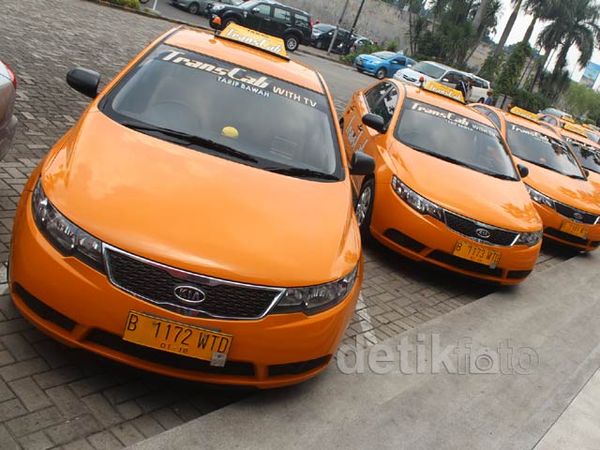 Taksi KIA Cerato