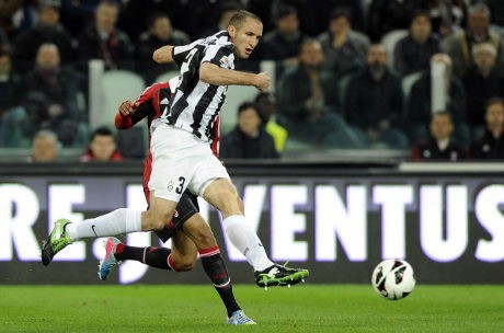 Chiellini Enggan Pikirkan Napoli