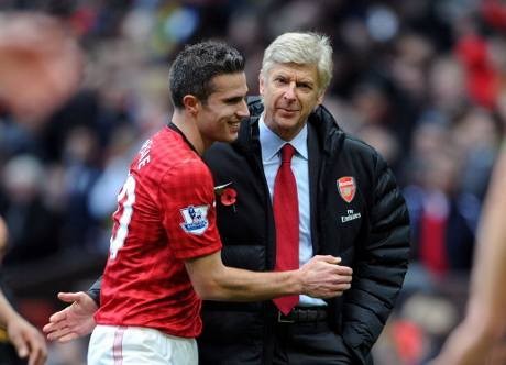 Van Persie Subur di Emirates & Arsenal yang Rapuh di Kandang Van Persie Subur di Emirates & Arsenal yang Rapuh di Kandang