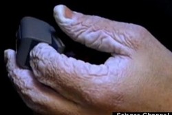 Ingin Pecahkan Rekor Berendam 10 Hari, Kulit Pria Ini Malah Rusak