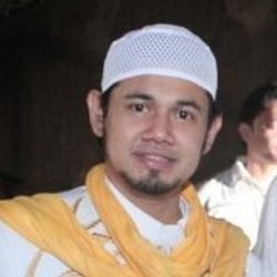 Ustad Guntur Bumi Berhenti Memburu Hantu karena Uje