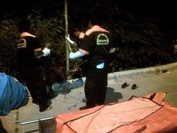  Mayat Gosong di Pinggir BKT Bertato Bunga di Lengan Kiri