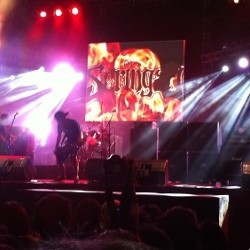 Seringai Buka Penampilan di Hammersonic dengan Film Generasi Penolak Tua