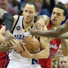 Grizzlies Kalahkan Clippers di Game Keempat, Skor Jadi 2-2
