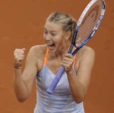 Atasi Li Na, Sharapova Pertahankan Gelar Juara