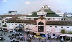 Belanja Murah di Pasar Petisah Medan