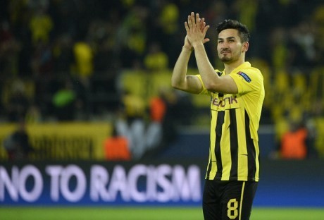 Dortmund Tak Ingin Buru-buru Bahas Final