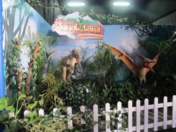 Melihat Isi Jungleland, Taman Hiburan Paling Anyar di Indonesia