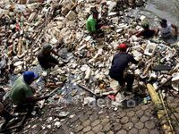 Sampah Jakarta yang Tidak Pernah Habis