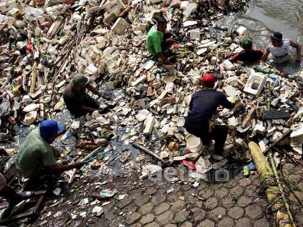Sampah Jakarta yang Tidak Pernah Habis