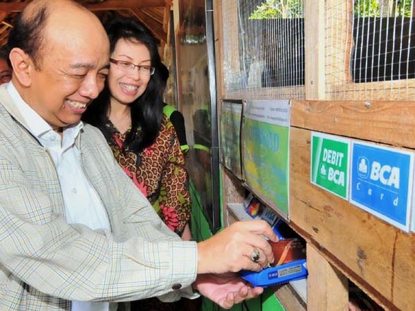 BCA Berdayakan Ekonomi Masyarakat