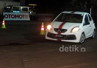 Adu Ketangguhan Honda Brio di Senayan